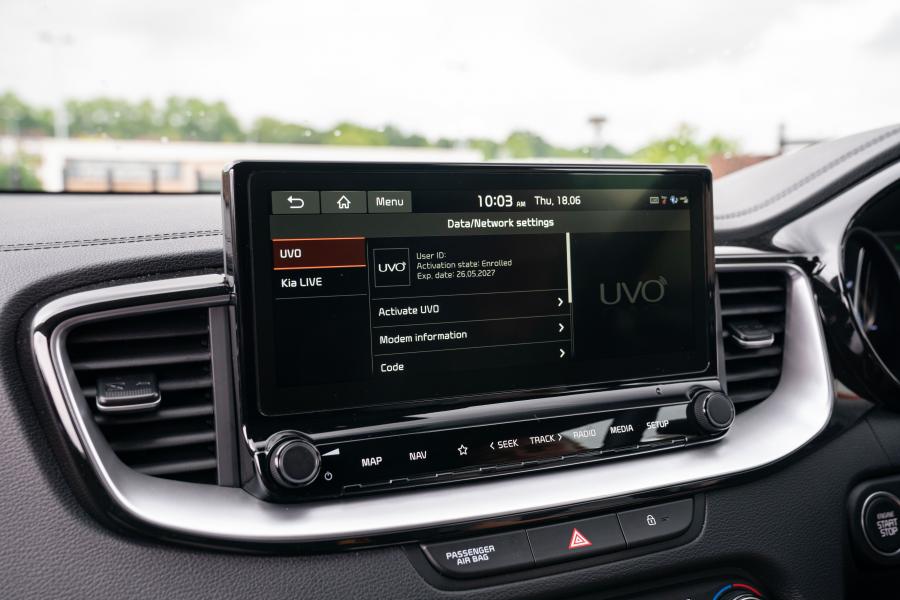 Детали интерьера Kia XCeed PHEV 2020 года  (UK) (фото 25 из 40)